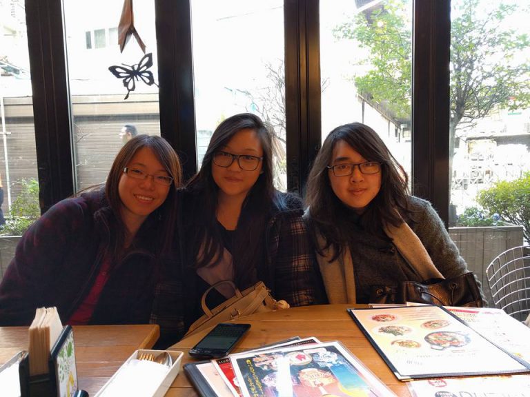 CHESS (right) finally meets fellow MASTERCLASS member Andrea Jen (left)! CHESS (right) finally meets fellow MASTERCLASS member Andrea Jen (left)!