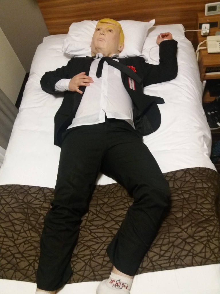 A long day for Donald…No wait, time for MASTERCLASS 2017 Max to sleep. A long day for Donald…No wait, time for MASTERCLASS 2017 Max to sleep.