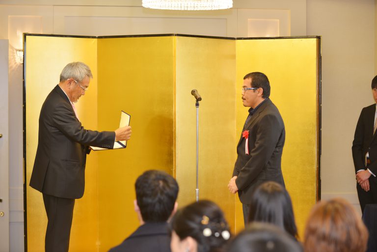 “I hereby certify you as MASTERCLASS, Hyrohiku” “I hereby certify you as MASTERCLASS, Hyrohiku”