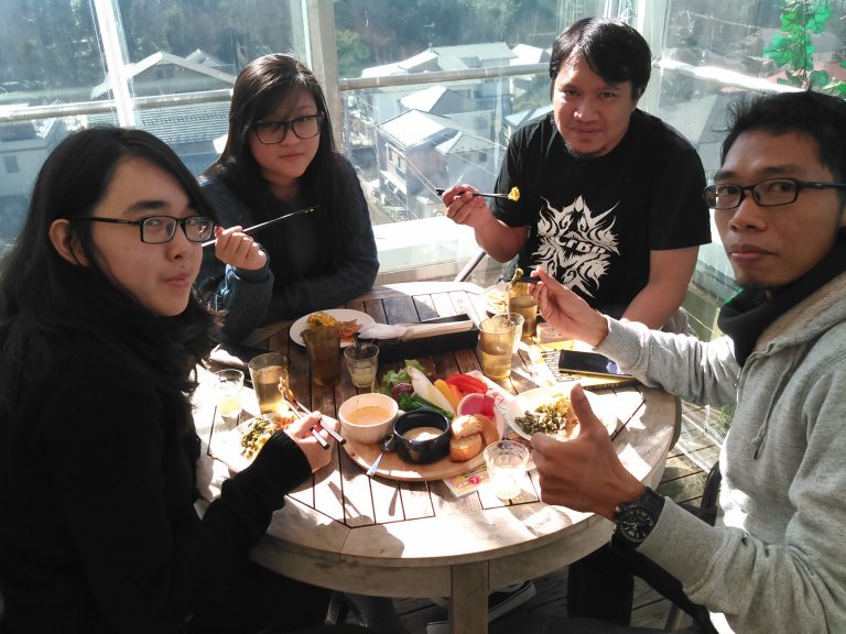 Team Indonesia’s Chess, Ombobon, and Kjati catch their breath before more workshops.