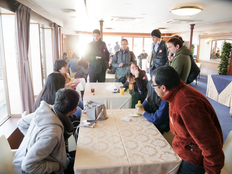 MASTERCLASS 2017 use the Tokyo Bay ferry ride to get a few manga creating tips.